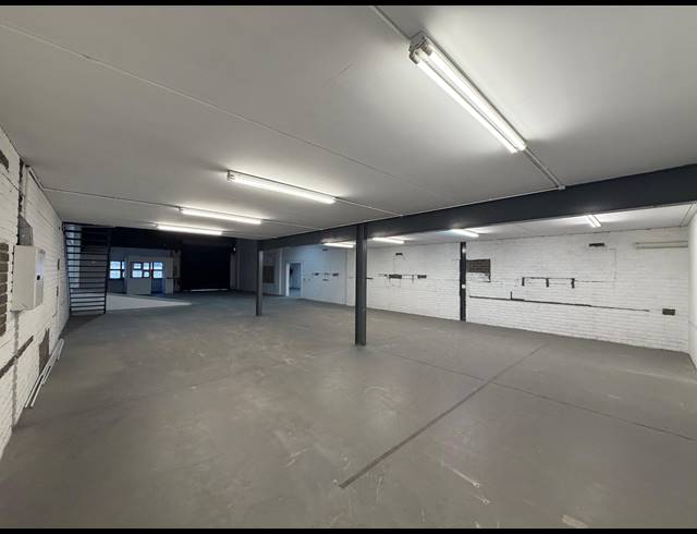 375M² WAREHOUSE TO LET IN BARBEQUE DOWNS